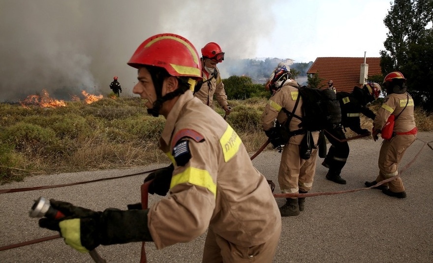 Μεγάλο το δράμα για τους Εποχικούς πυροσβέστες: «Σήμερα ήρωες, άνεργοι την 1η Νοεμβρίου»