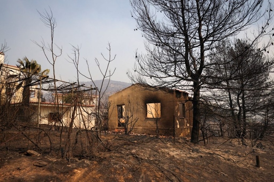 Φωτιά στην Αττική: Έρχονται 14 νέα μέτρα στήριξης στους πυρόπληκτους